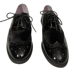 Johnston & Murphy Women's Black Wingtips in Patent Leather & Velvet Shoes 7.5